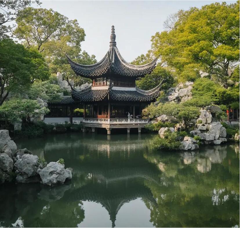 芜湖鸠江凌乱餐饮有限公司